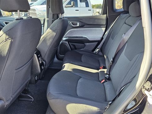 Used 2025 Jeep Compass Sport image 11