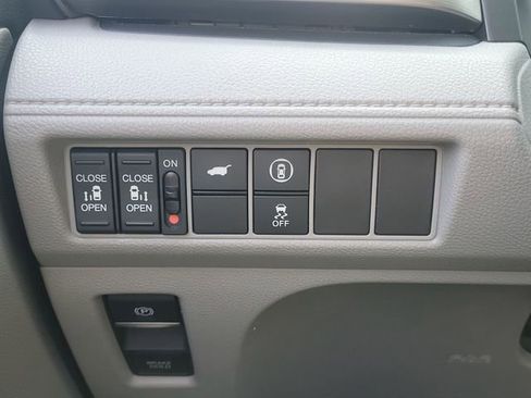 Used 2023 Honda Odyssey EX-L image 26