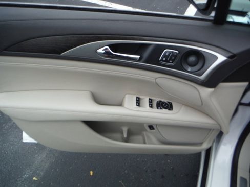 Used 2019 Lincoln MKZ Reserve w/ Reserve Plus Package FWD image 17