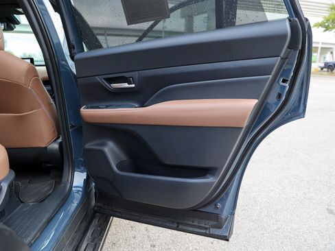 Certified 2026 Toyota Grand Highlander AWD Hybrid image 33