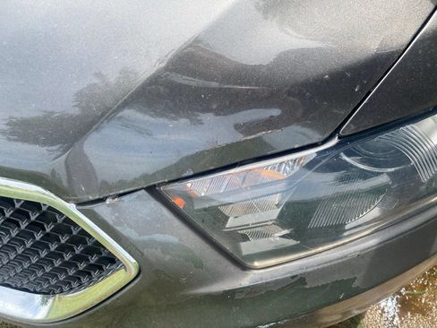 Used 2016 Ford Taurus SHO AWD/4WD image 3