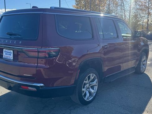 Used 2022 Jeep Wagoneer Series II image 17