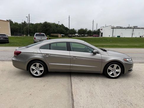Used 2013 Volkswagen CC Sport FWD image 4