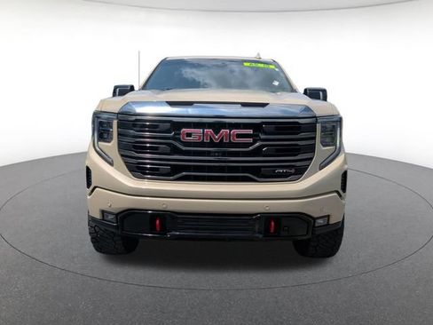 Used 2023 GMC Sierra 1500 AT4 w/ AT4 Premium Package AWD/4WD image 9