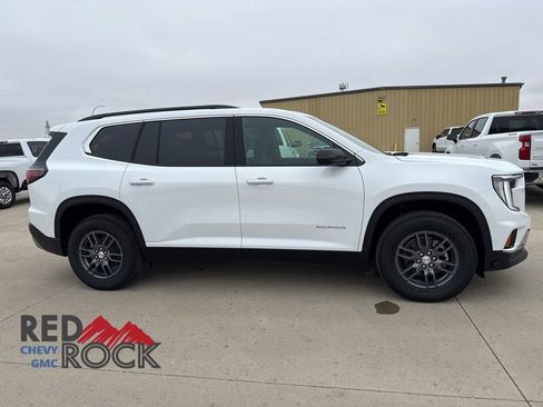 New 2026 GMC Acadia Elevation image 4