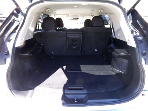 Used 2020 Nissan Rogue SV AWD/4WD image 22