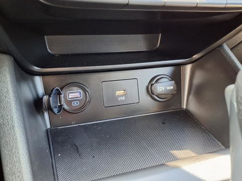 Used 2023 Hyundai Kona SE FWD image 8
