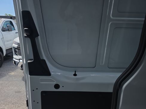 Used 2025 Mercedes-Benz Sprinter 2500 image 8