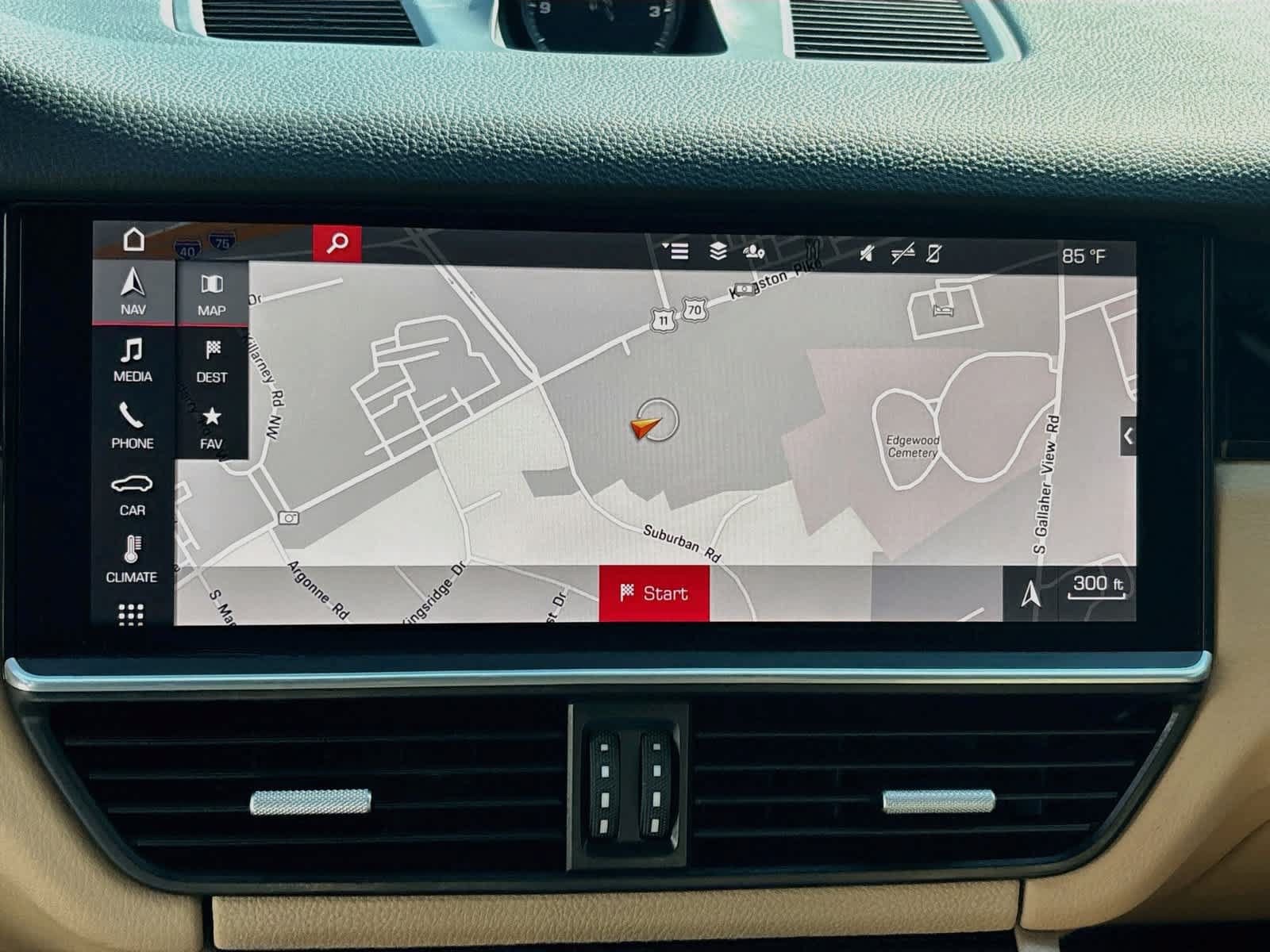 Used 2020 Porsche Cayenne AWD/4WD image 13