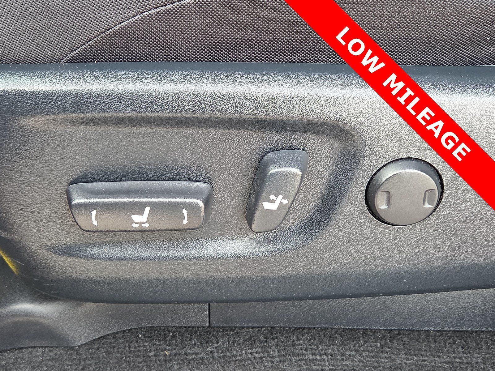 Used 2024 Toyota 4Runner TRD Off-Road AWD/4WD image 14