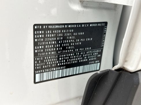 Used 2023 Volkswagen Taos SE image 24