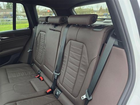 Used 2018 BMW X3 xDrive30i image 17