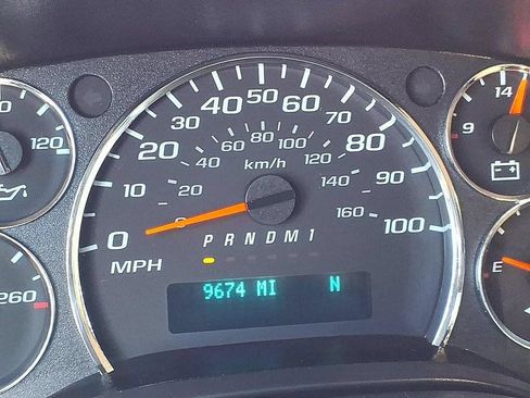 Used 2024 Chevrolet Express 3500 LS RWD image 32