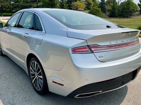 Used 2017 Lincoln MKZ Premiere image 5