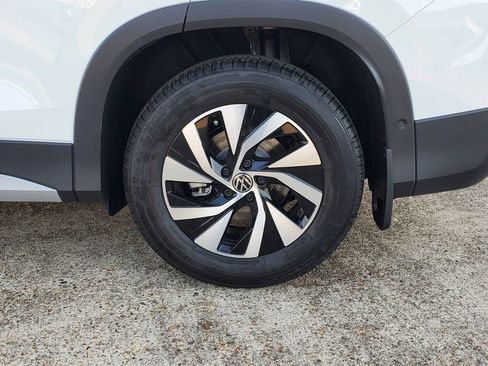New 2026 Volkswagen Tiguan S FWD image 5