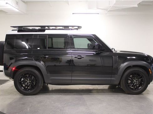 Used 2025 Land Rover Defender 110 S AWD/4WD image 8