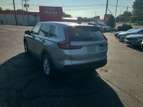 Used 2024 Honda CR-V EX-L image 4