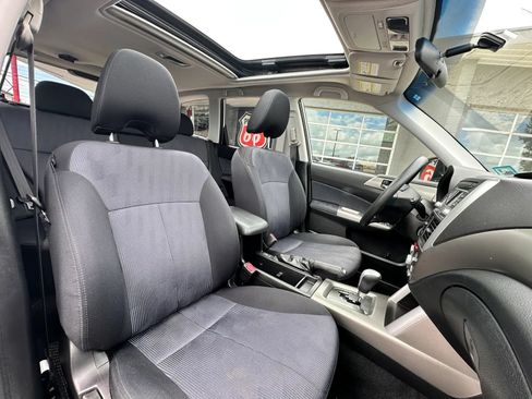 Used 2010 Subaru Forester 2.5X Premium AWD/4WD image 21