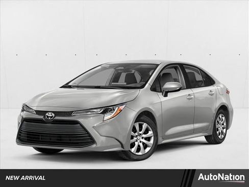 Used 2024 Toyota Corolla LE image 1