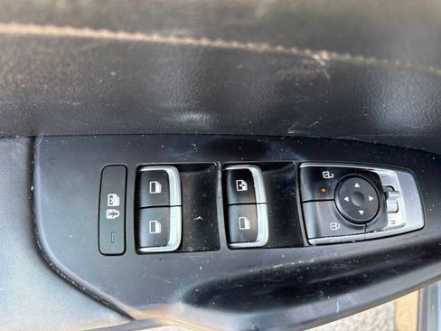 Used 2025 Kia K5 LXS FWD image 16