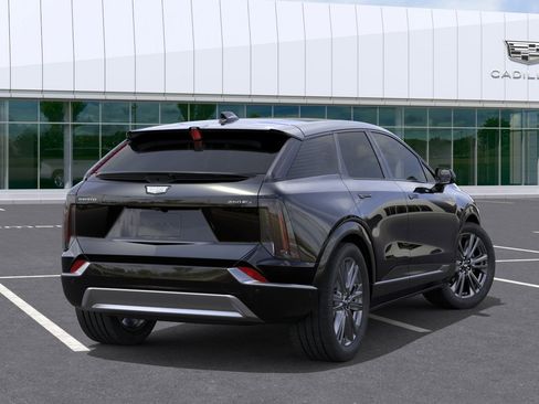 New 2026 Cadillac Optiq Sport 2 image 28