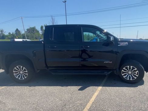 Certified 2019 GMC Sierra 1500 AT4 w/ Off Road Performance Package AWD/4WD image 4