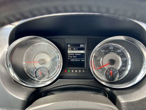 Used 2012 Chrysler Town & Country Touring w/ Entertainment Group #1 image 22