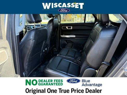 Certified 2022 Ford Explorer XLT w/ Equipment Group 202A image 5