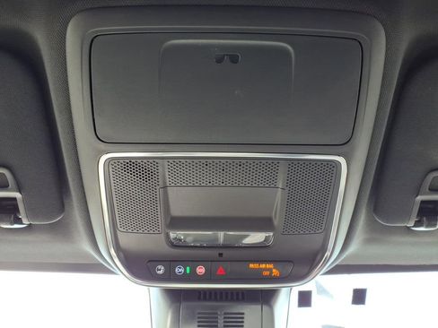 Used 2025 Chevrolet Equinox RS w/ Convenience Package III image 21