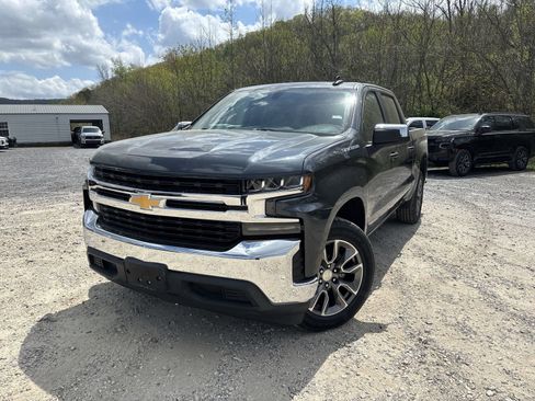 Used 2019 Chevrolet Silverado 1500 LT w/ All-Star Edition image 2