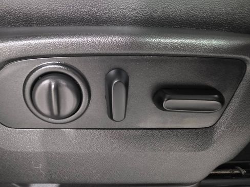 Used 2019 GMC Sierra 1500 AT4 image 27