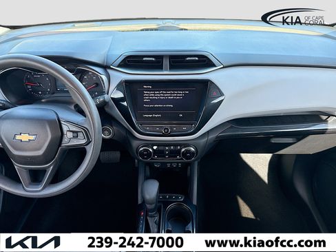 Used 2021 Chevrolet TrailBlazer LT w/ Sun and Liftgate Package image 19