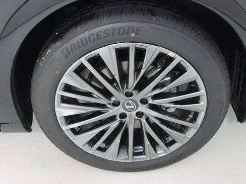 New 2026 Lexus RX 450h AWD image 9