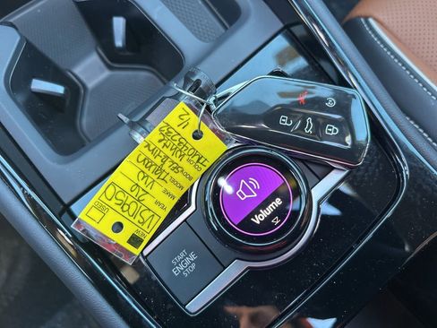 New 2026 Volkswagen Tiguan SEL R-Line image 31