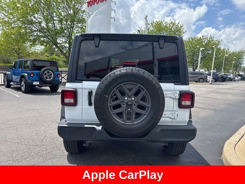 Used 2025 Jeep Wrangler Unlimited Sport AWD/4WD image 6