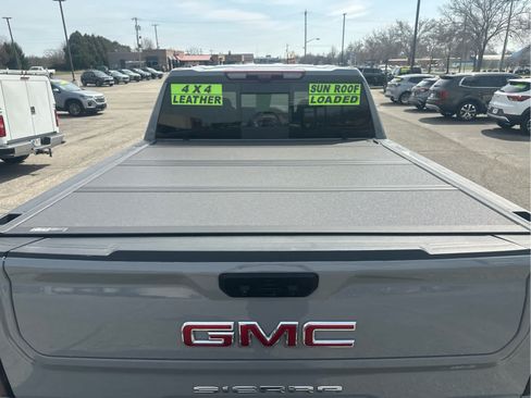 Used 2024 GMC Sierra 1500 AT4X AWD/4WD image 9