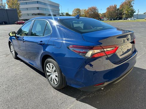 Used 2024 Toyota Camry LE FWD image 3