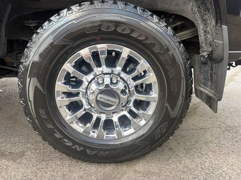 Used 2022 Ford F350 XLT w/ XLT Premium Package AWD/4WD image 51