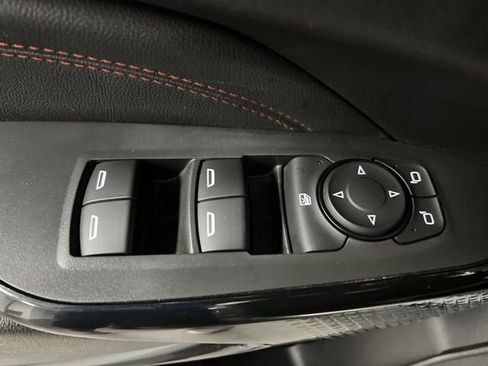 Certified 2024 Chevrolet Trax RS w/ Sunroof Package FWD image 22