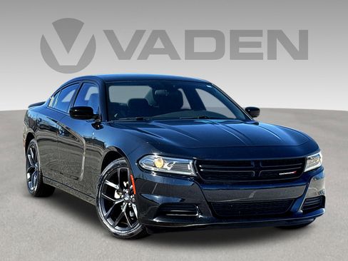 Used 2022 Dodge Charger SXT w/ Blacktop Package image 1