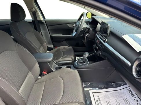 Used 2019 Kia Forte LXS FWD image 14