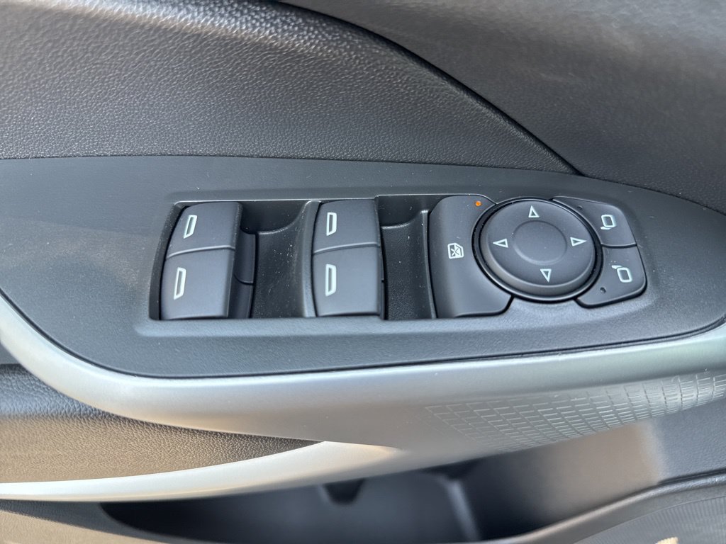 New 2026 Chevrolet Trax LS w/ LS Convenience Package FWD image 26