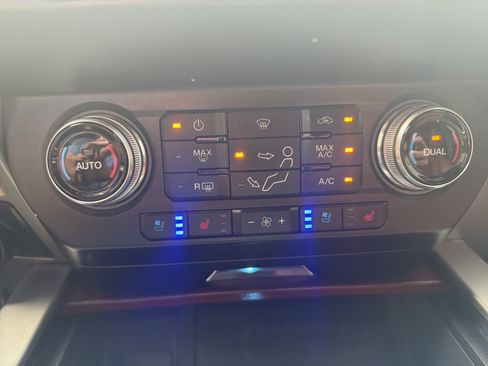 Used 2021 Ford F250 King Ranch AWD/4WD image 28