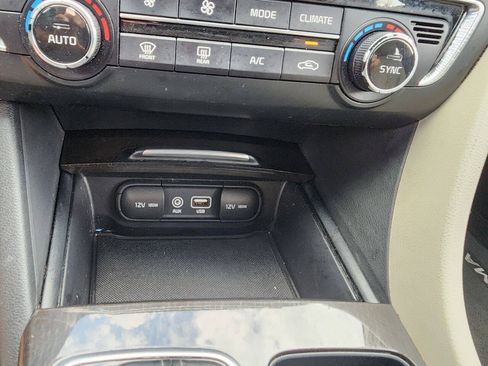 Used 2017 Kia Optima EX w/ Premium Package FWD image 14