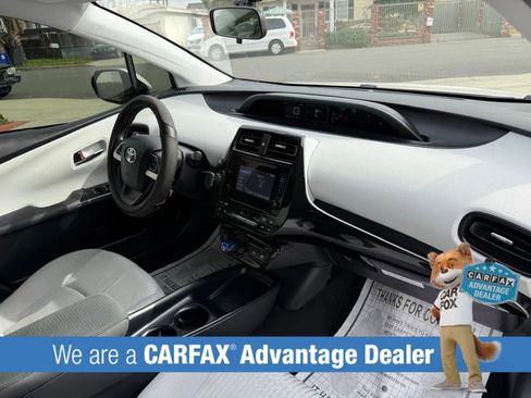 Used 2016 Toyota Prius Two image 14