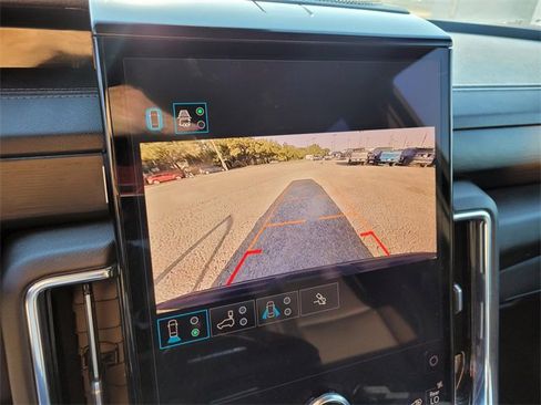 Used 2025 GMC Yukon Denali image 26