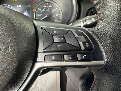 Used 2024 Nissan Kicks SR FWD image 16