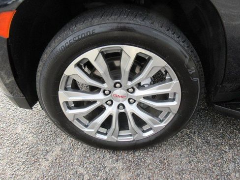Used 2022 GMC Yukon Denali image 12