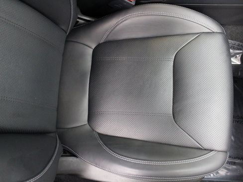 Used 2021 Subaru Forester Touring w/ Popular Package #2 image 36