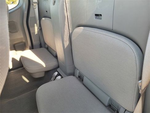 Used 2021 Nissan Frontier S image 15